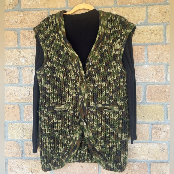 Cozy Camo Knitted Sweater Vest MEDIUM handmade‎ fall winter cozy - Picture 1 of 8